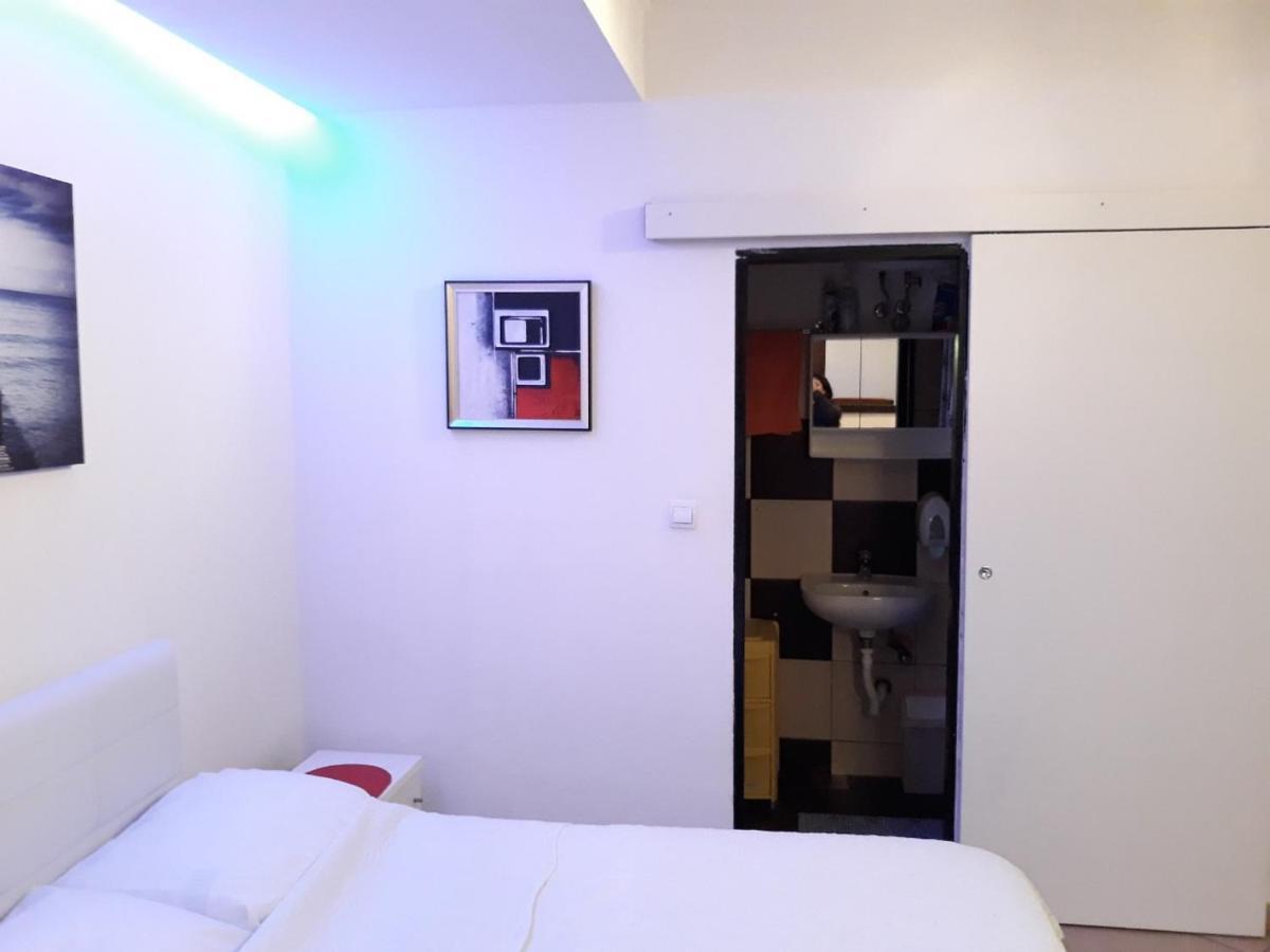 Studio Apartment Vukic Dubrovnik Bagian luar foto